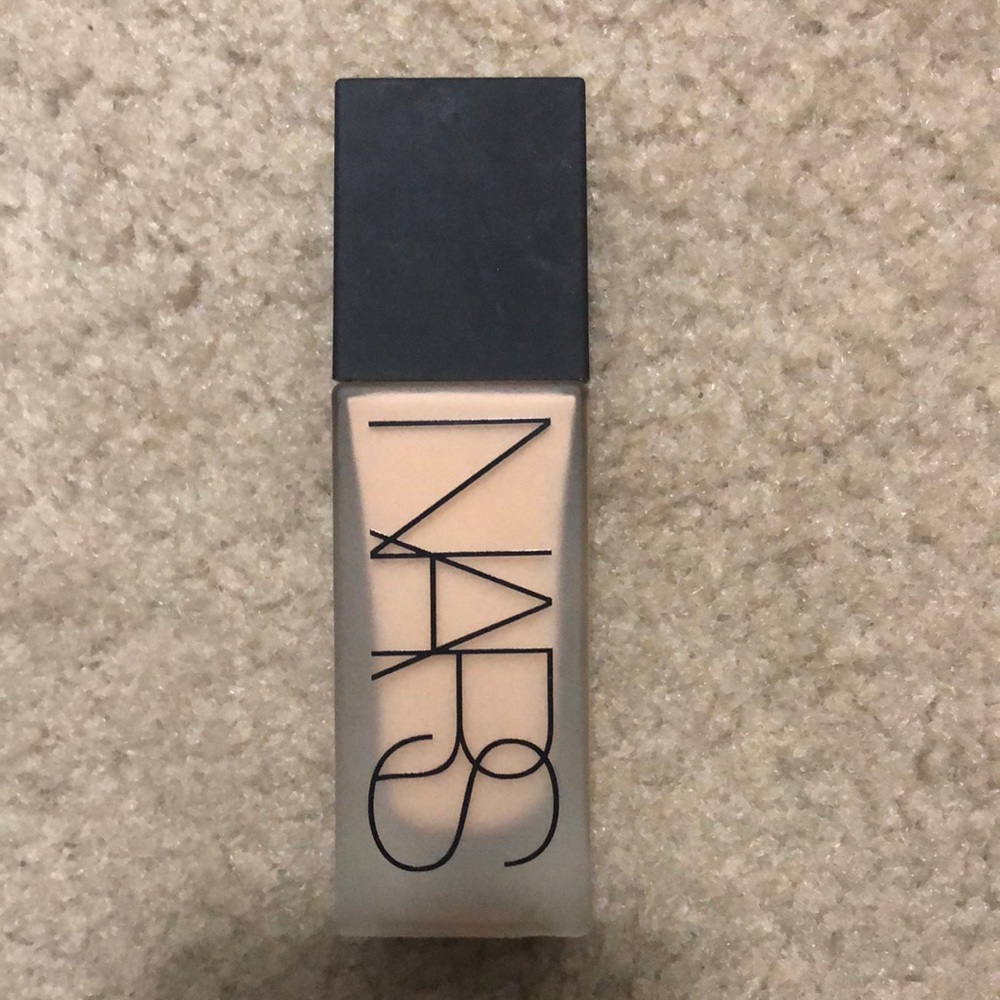 Nars All Day Luminous Punjab Foundation